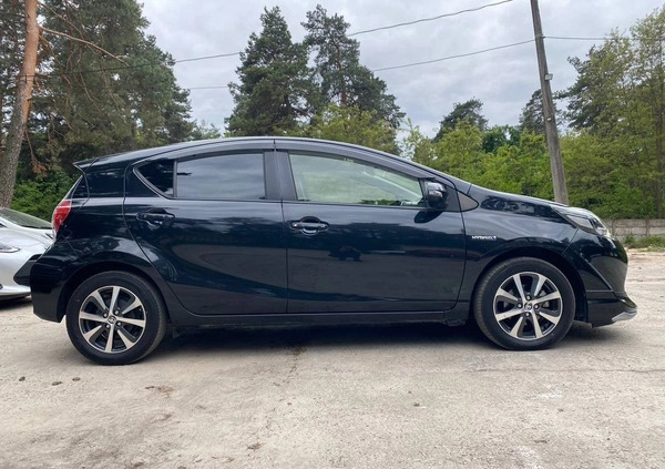 Toyota Prius cena 52999 przebieg: 69000, rok produkcji 2019 z Warszawa małe 562